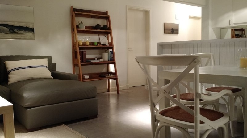 Departamento en venta a mts del agua en lo mejor de Manantiales. Muy buena capacidad y excelentes vistas.