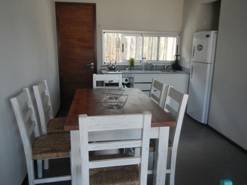 Departamento en alquiler en Manantiales a pasitos de Bikini 