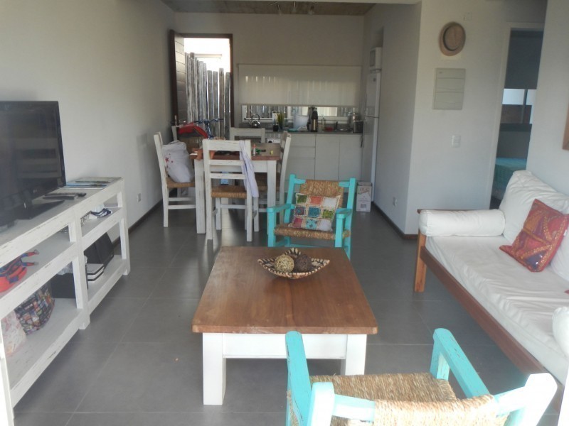Departamento en alquiler en Manantiales a pasitos de Bikini 
