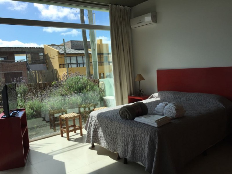 Lindisima casa en Manantiales con vistas al Mar y Punta del Este.