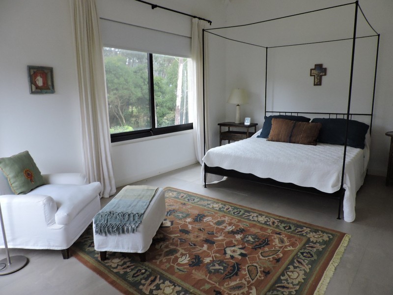 Excelente Casa en Alquiler en Laguna Blanca 