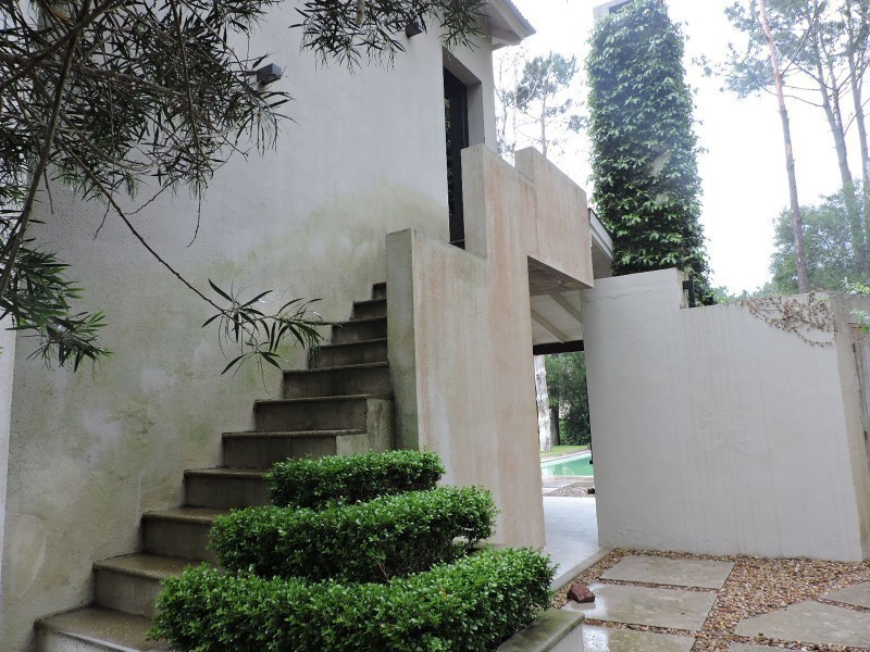 Excelente Casa en Alquiler en Laguna Blanca 