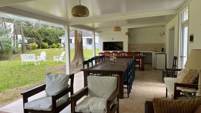 Casa en alquiler en Laguna Blanca 