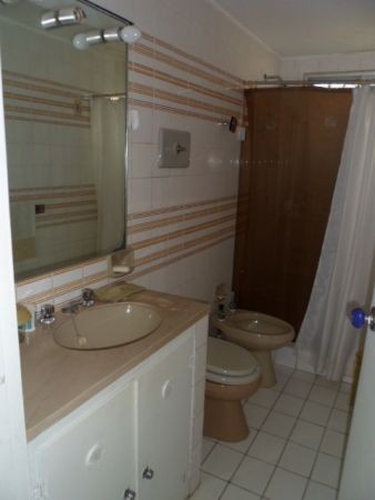 Casa en venta a una cuadra de ruta 10 en El Tesoro, La barra.