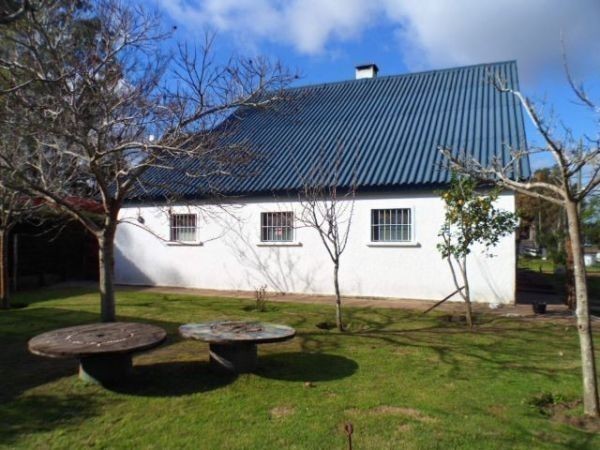 Casa en venta a una cuadra de ruta 10 en El Tesoro, La barra.