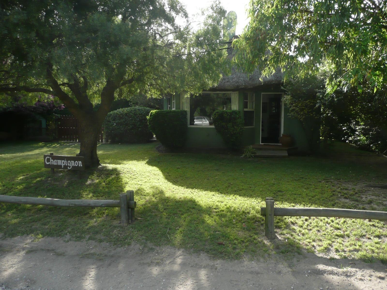 Casa en alquiler y venta a media cuadra de la ruta en El Tesoro, La Barra.