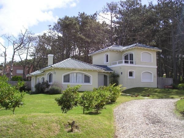 Casa en alquiler con piscina