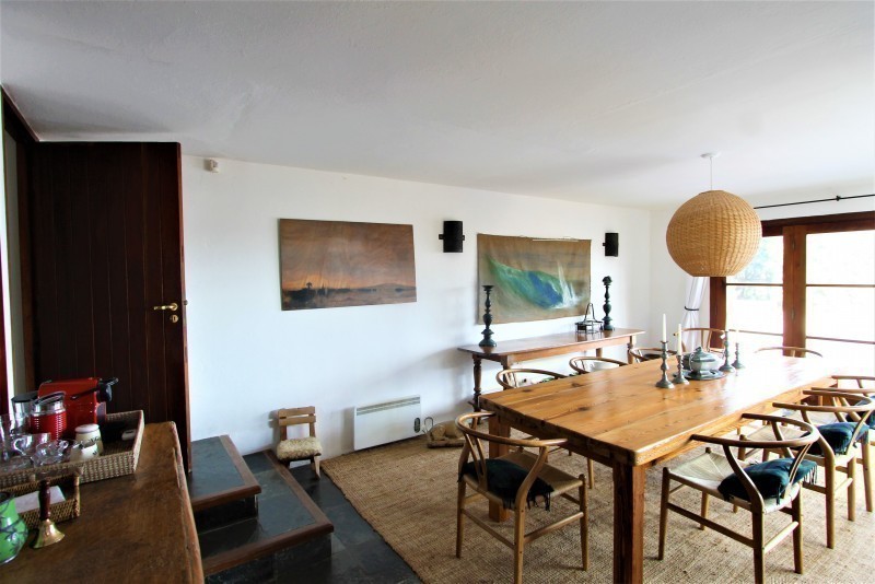Líndisima casa sobre el mar.