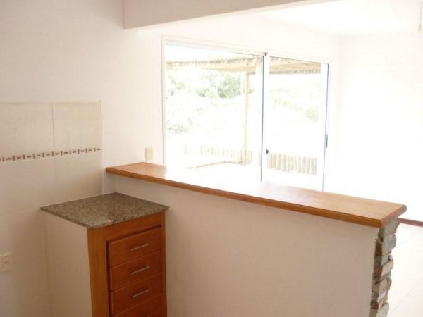 Preciosa casa a estrenar de estilo minimalista.