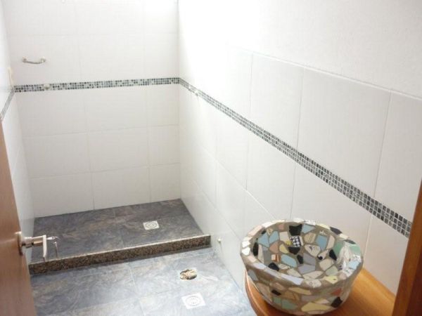 Preciosa casa a estrenar de estilo minimalista.