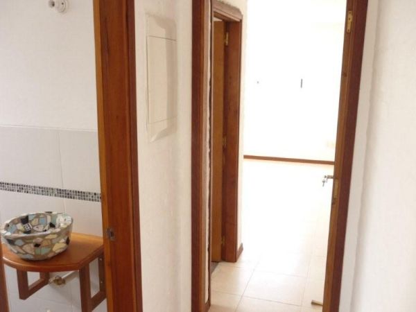 Preciosa casa a estrenar de estilo minimalista.