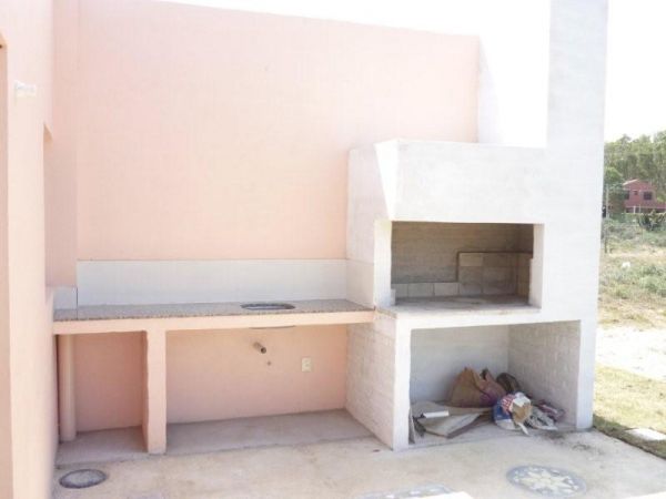 Preciosa casa a estrenar de estilo minimalista.