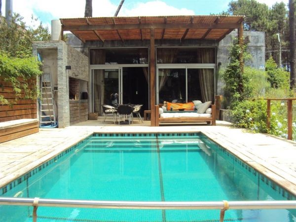 Moderna casa en venta en Montoya, La Barra