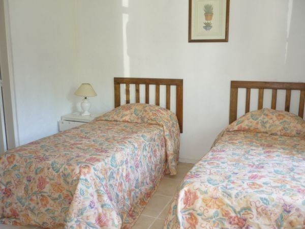 Chalet en alquiler de líneas clásicas en La Barra.