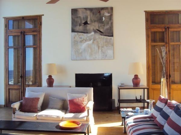 Casa en alquiler sobre la playa en lo mejor de Punta Piedras, La Barra.