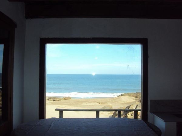Casa en alquiler sobre la playa en lo mejor de Punta Piedras, La Barra.