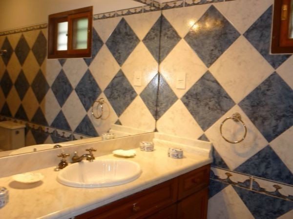 Casa en alquiler de 3 dormitorios en Montoya, La Barra cerquita del agua.