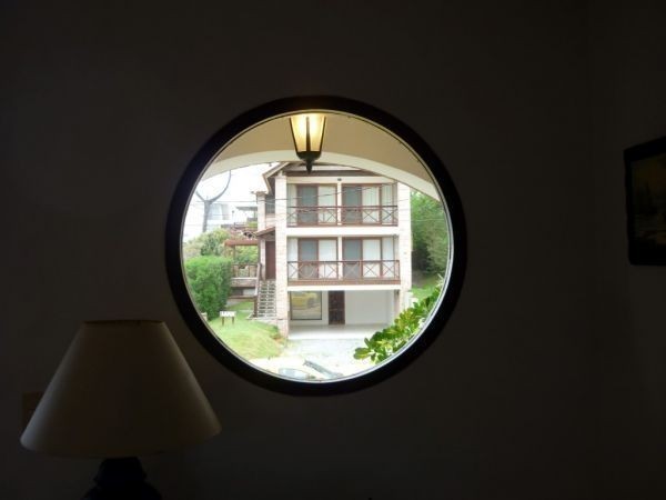 Casa en alquiler de 3 dormitorios en Montoya, La Barra cerquita del agua.