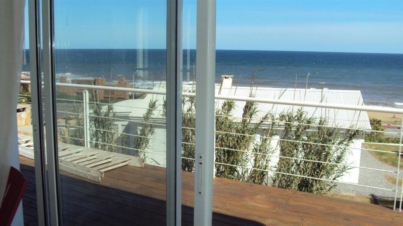 Moderno chalet en alquiler en El Chorro, La Barra con vista al mar.