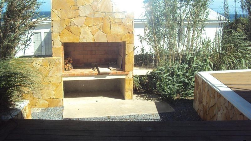 Moderno chalet en alquiler en El Chorro, La Barra con vista al mar.