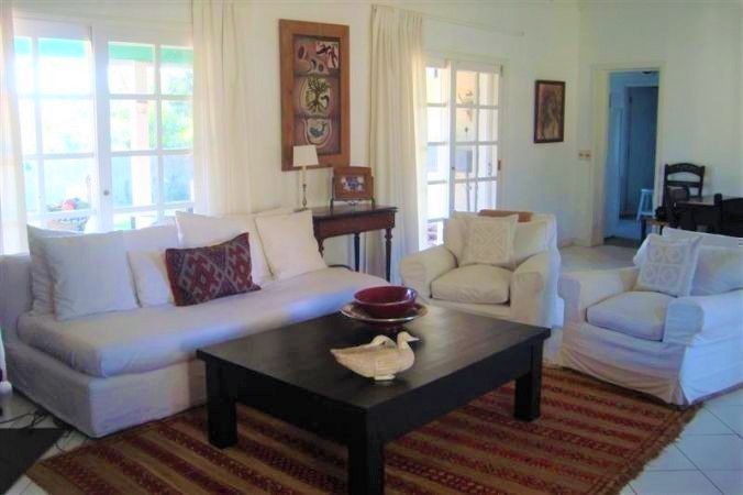 Casa en alquiler muy cómoda y agradable en lo mejor de La Barra.