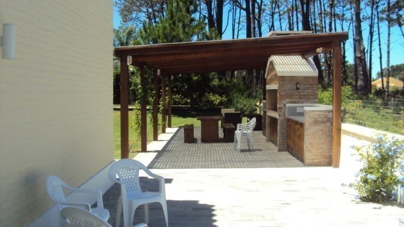 Casa en alquiler cerca del mar sobre Montoya, La Barra.