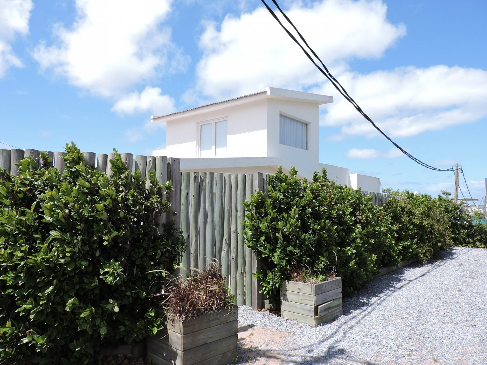 simpatica casa en alquiler de la ruta al mar a una cuadra de Montoya