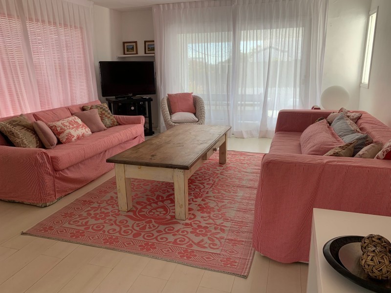 Casa en alquiler de la ruta al mar a una cuadra de Montoya