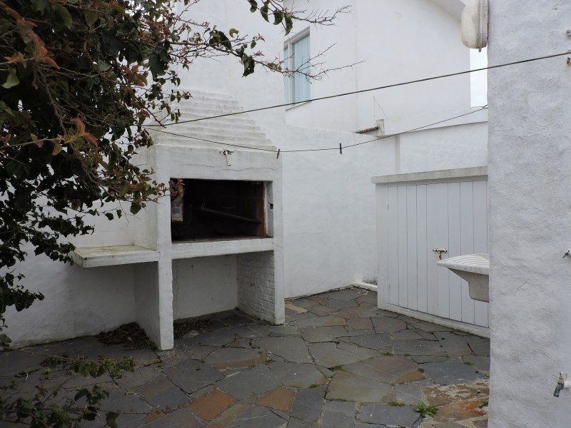 Casa en alquiler de la ruta al mar a una cuadra de Montoya