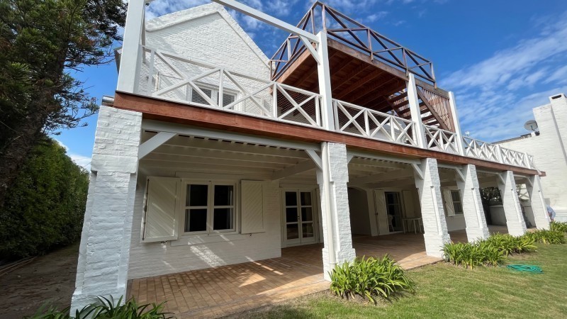 Hermosa casa en alquiler de la ruta al mar en La Posta