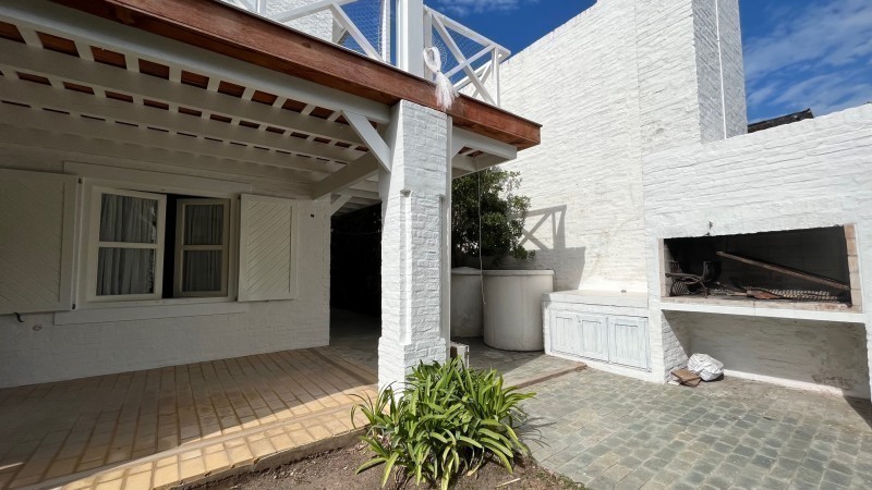 Hermosa casa en alquiler de la ruta al mar en La Posta