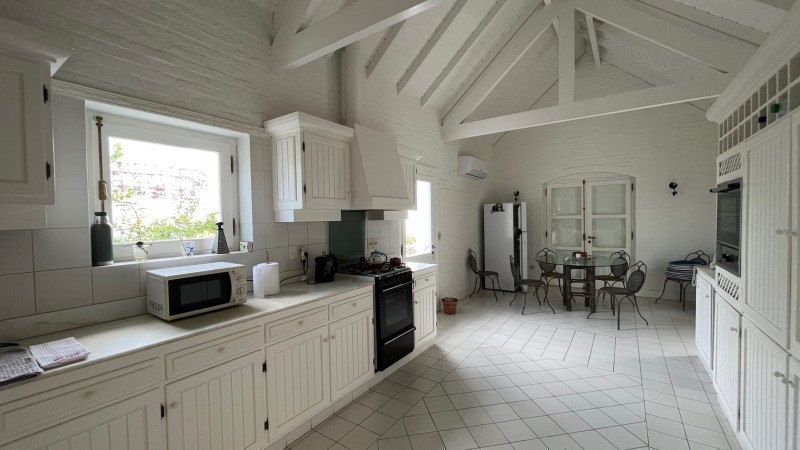 Hermosa casa en alquiler de la ruta al mar en La Posta