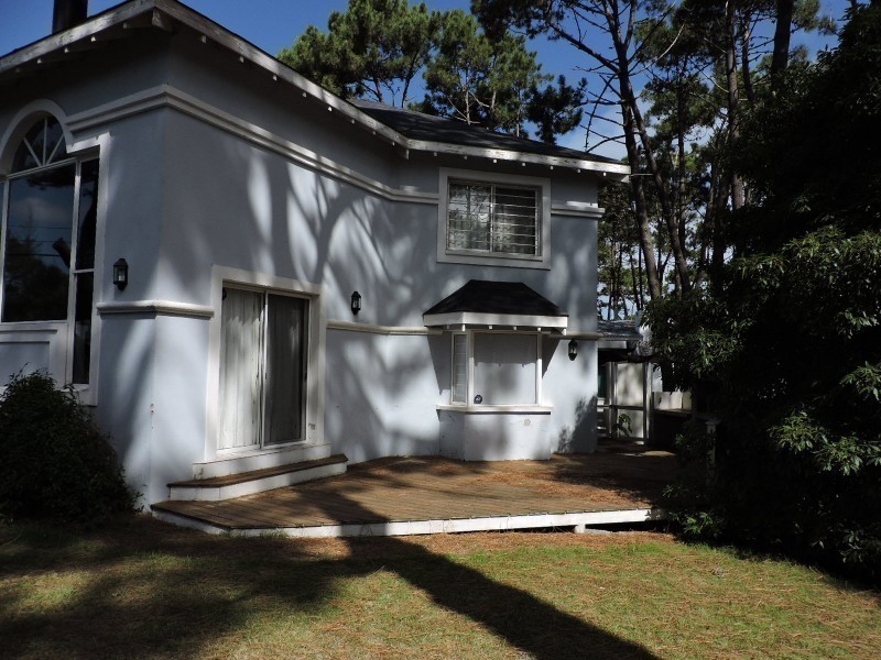 Simpática casa en alquiler en Montoya