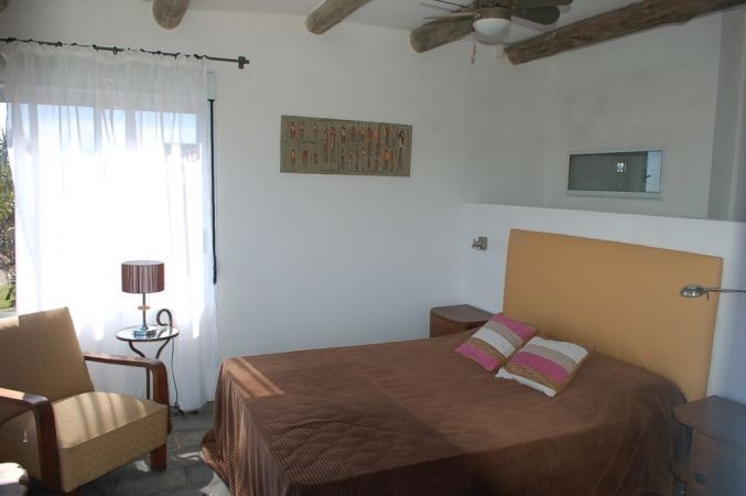 Preciosa casa a pasitos del mar en Pinares de Portezuelo, 4 dormitorios, 4 baños, piscina y parrillero