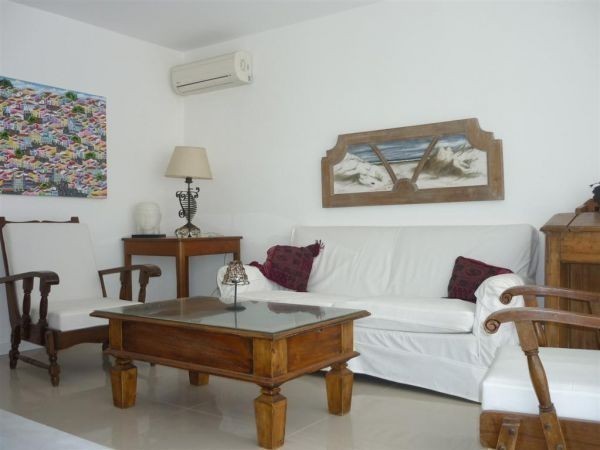 Departamento en alquiler y venta con vista al mar en Manantiales.