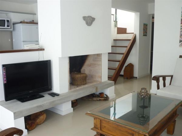 Departamento en alquiler y venta con vista al mar en Manantiales.