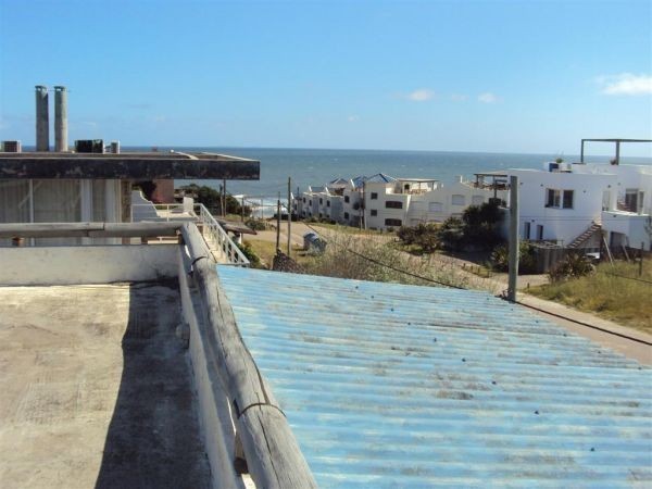 En Manantiales de la ruta al mar 