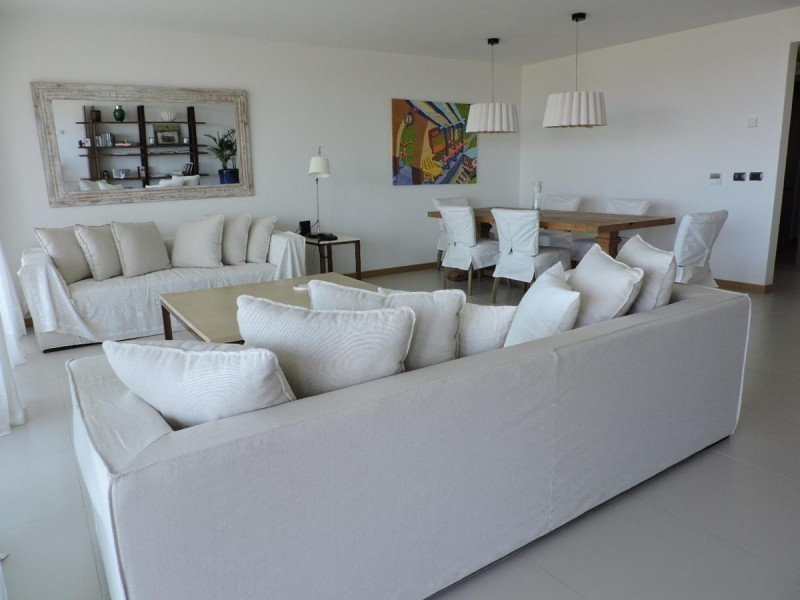 Departamento en alquiler en Tiburon Terraza Barra La Brava
