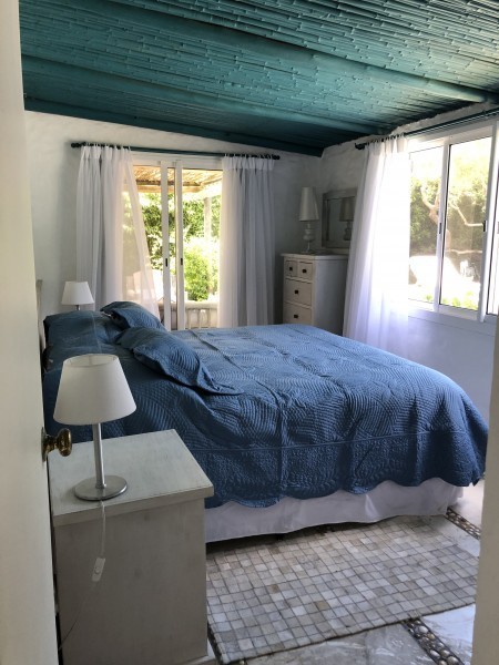 Linda casa con pileta en el pueblo de José Ignacio