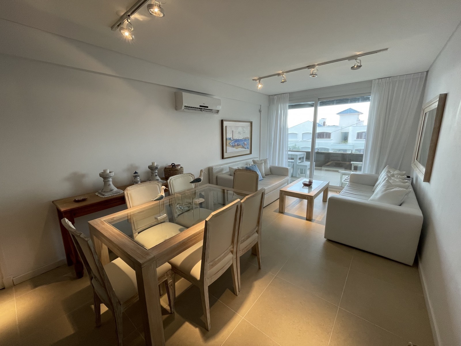 departamento de tres dormitorios en alquiler de la ruta al mar en Manantiales.