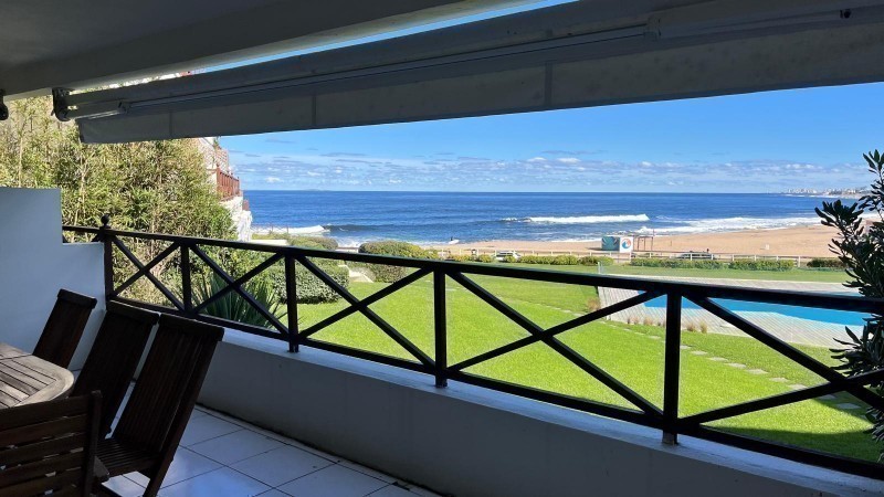 Departamento en venta y alquiler frente al mar en Manantiales 