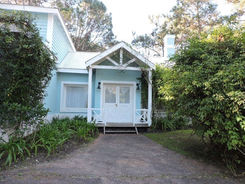 Lindisima casa en Laguna Blanca con cinco dormitorios