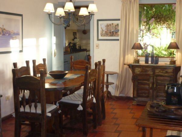 Clásico chalet en alquiler sobre La Barra muy bien ubicado