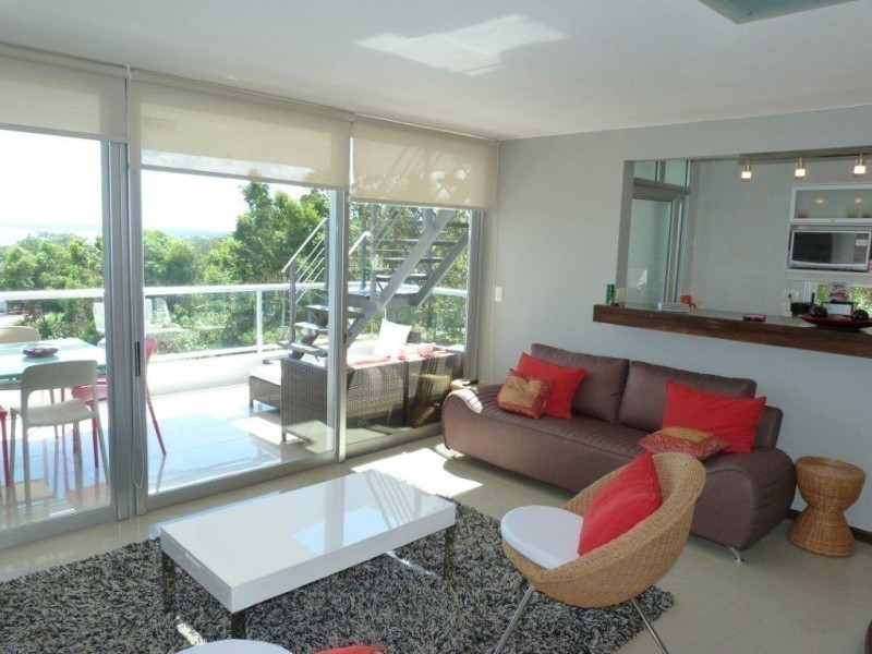 Excelente apartamento dos dormitorios, dos baños con amplias terrazas y vista al mar