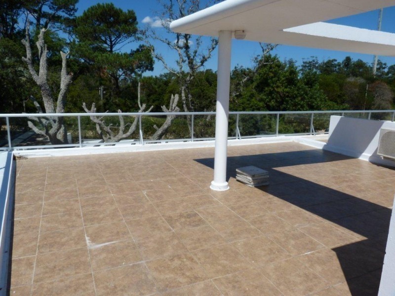 Excelente apartamento dos dormitorios, dos baños con amplias terrazas y vista al mar