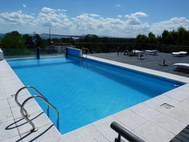 Excelente apartamento dos dormitorios, dos baños con amplias terrazas y vista al mar