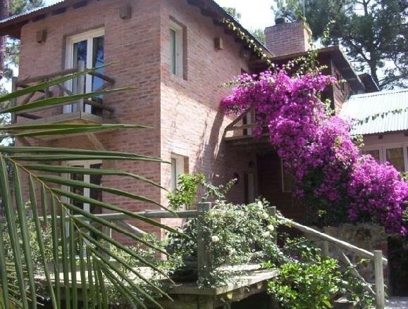 Casa en alquiler en venta en Montoya 