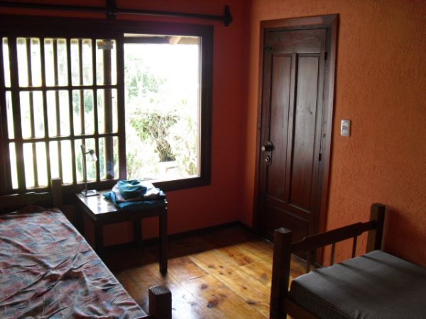 Cálida casa con muy buena vista al mar.