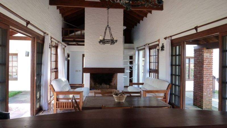 Casa en excelente ubicación, sobre los médanos de Tio Tom.