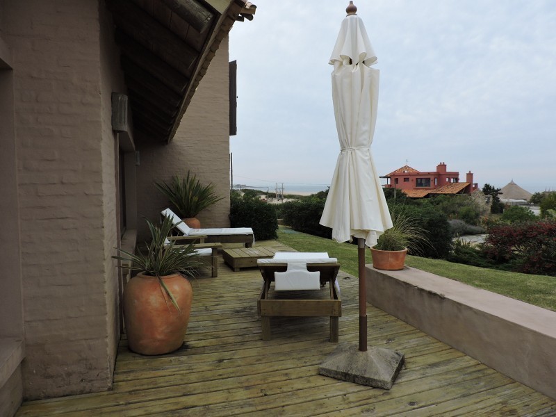 CASA EN ALQUILER EN MONTOYA CON VISTAS AL MAR 